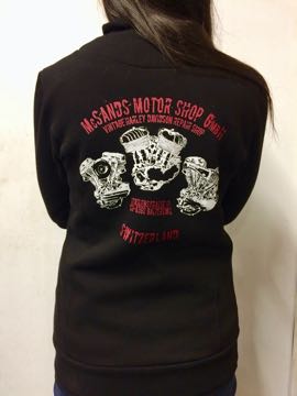 Zipper Damen Rücken
